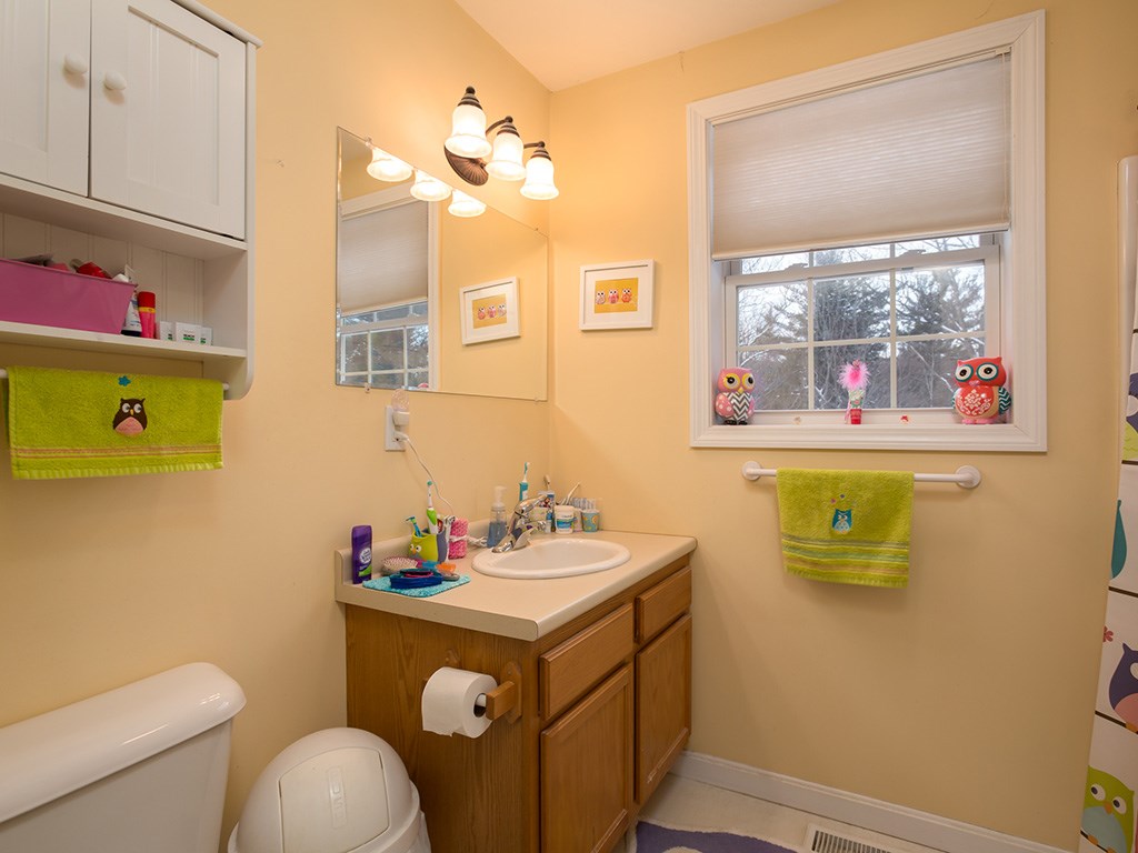 263 Fish Road Temple, NH 03084 - Photo 18 of 40 Gallery Image 18