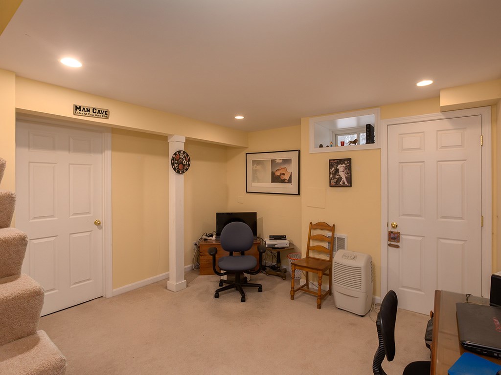 263 Fish Road Temple, NH 03084 - Photo 29 of 40 Gallery Image 29