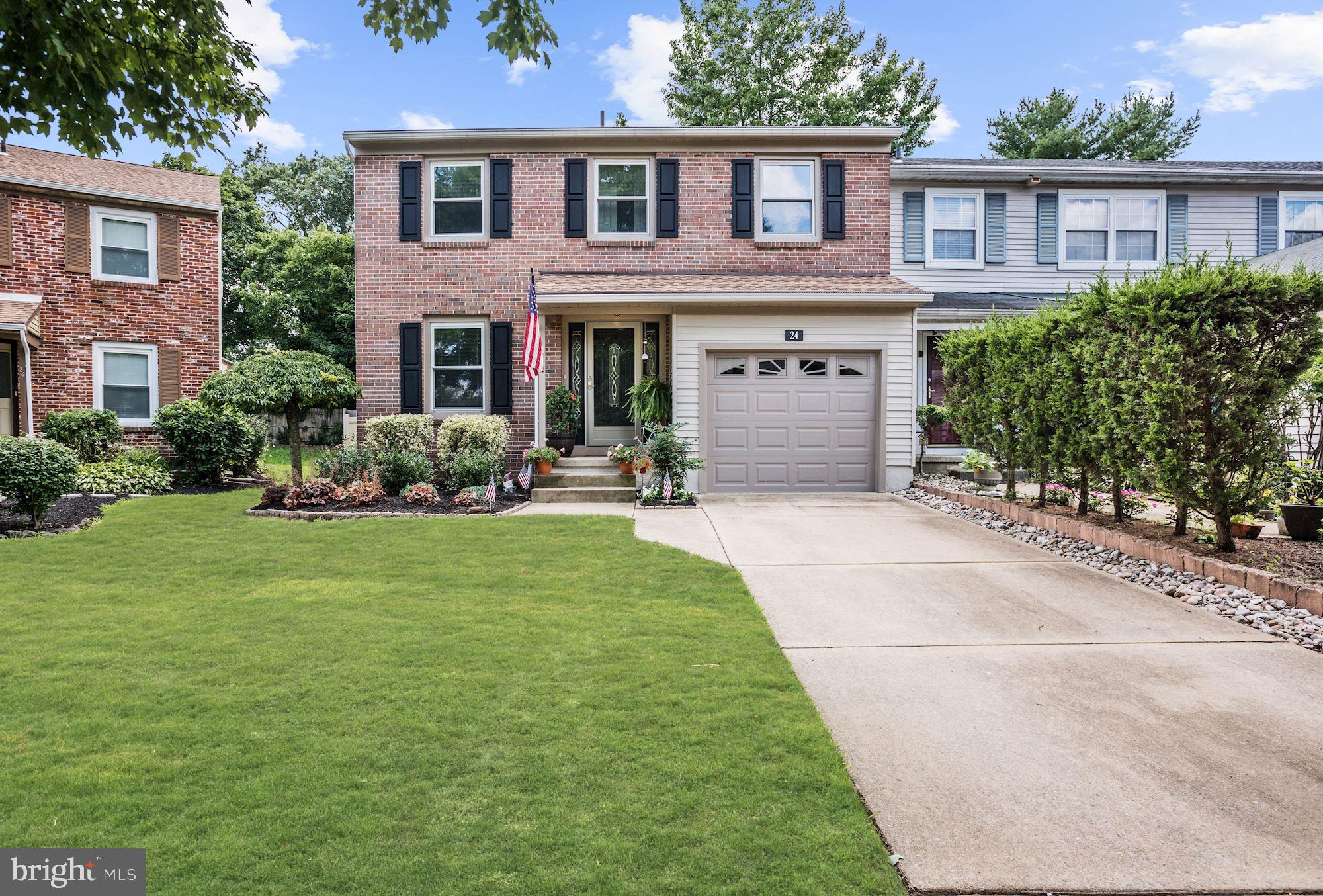 24 Farnwood Road Mount Laurel, NJ 08054 - Photo 1 of 32