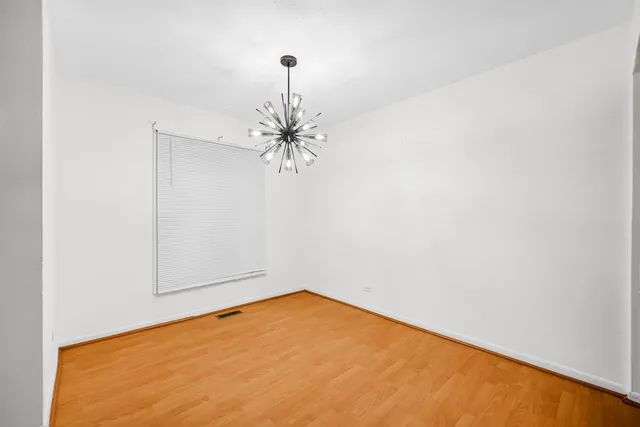 $145,000 | 1100 Holbrook Road, Unit D, Homewood, IL 60430