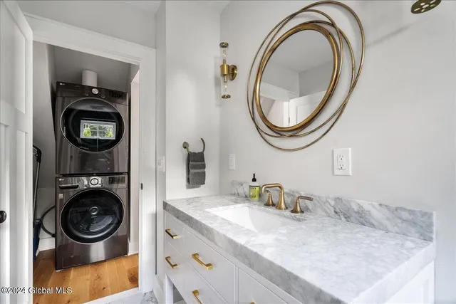 $20,000 | 4 North Circular Street, Saratoga Springs, NY 12866