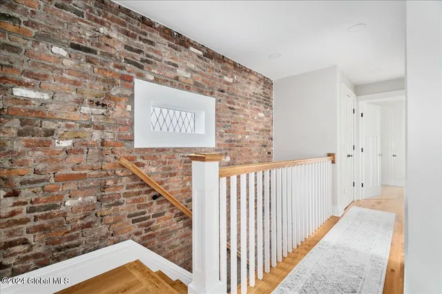 $20,000 | 4 North Circular Street, Saratoga Springs, NY 12866