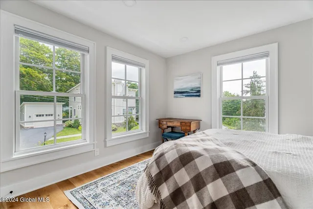 $20,000 | 4 North Circular Street, Saratoga Springs, NY 12866