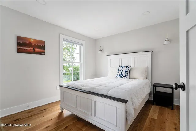 $20,000 | 4 North Circular Street, Saratoga Springs, NY 12866