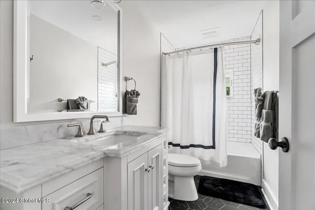 $20,000 | 4 North Circular Street, Saratoga Springs, NY 12866