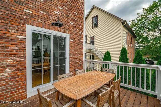 $20,000 | 4 North Circular Street, Saratoga Springs, NY 12866