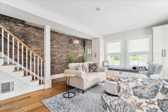 $20,000 | 4 North Circular Street, Saratoga Springs, NY 12866