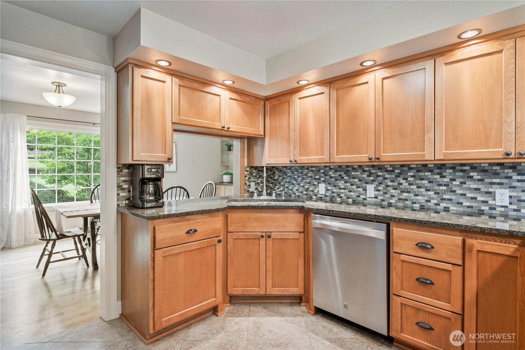 3136 Pacific Way Longview, WA 98632 - Photo 10 of 40