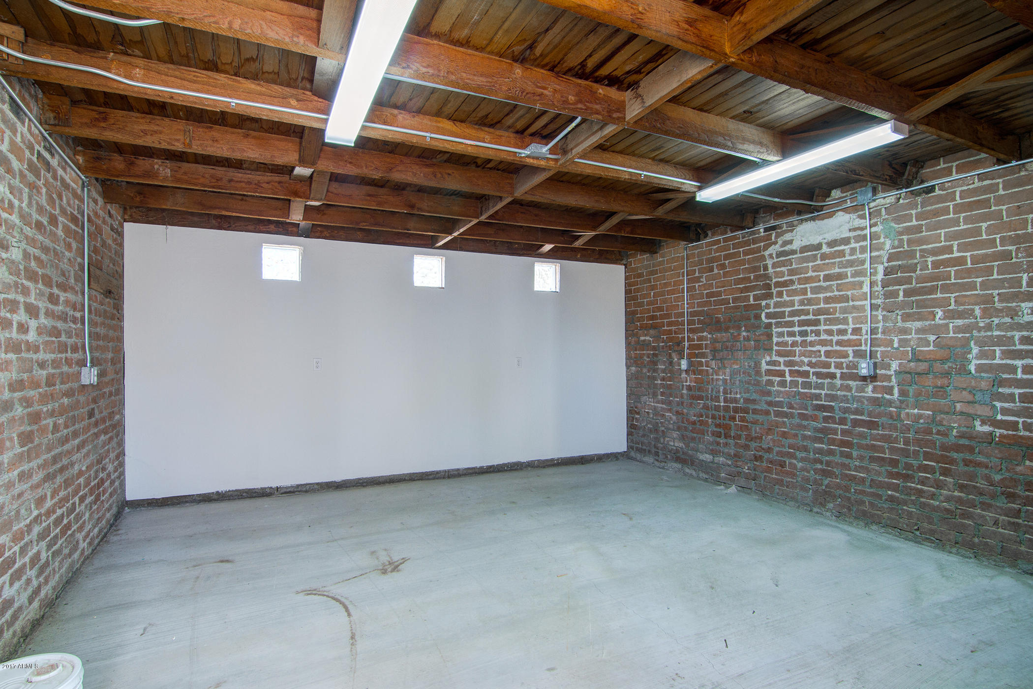 1122 East Fillmore Street Phoenix, AZ 85006 - Photo 39 of 43 Interior of Workshop