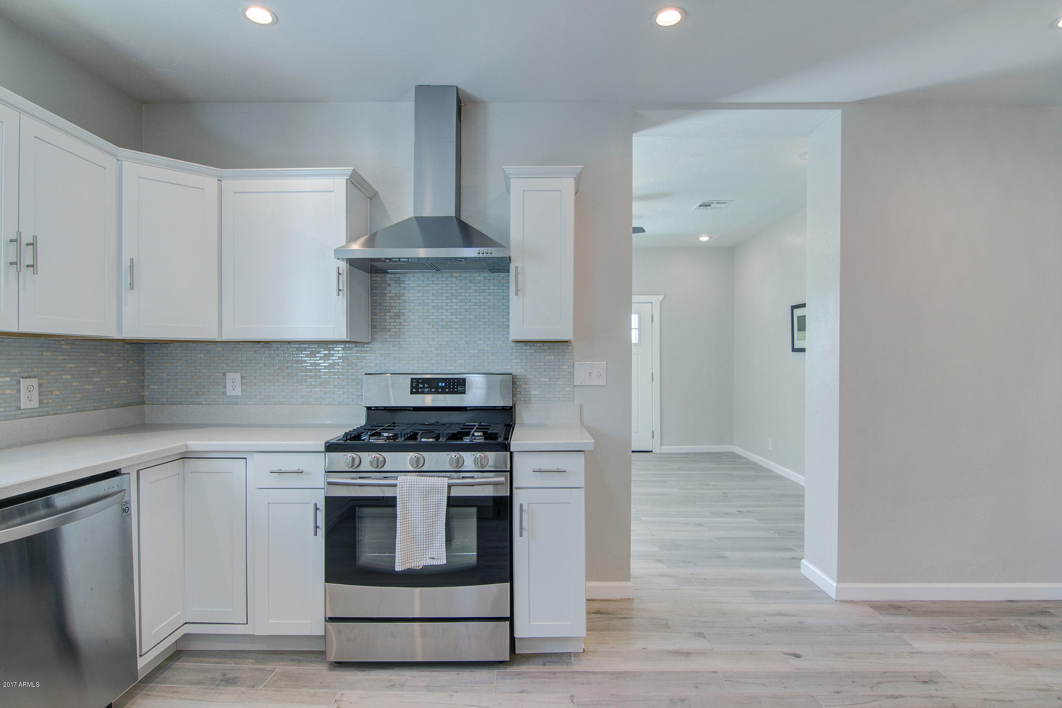 1122 East Fillmore Street Phoenix, AZ 85006 - Photo 40 of 43 Kitchen
