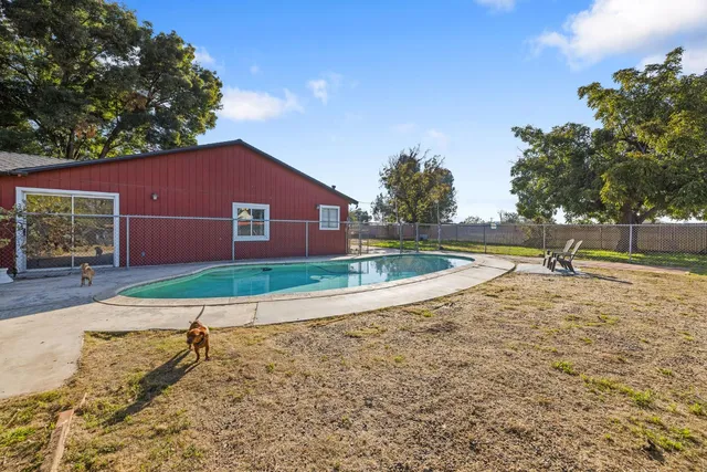 $539,000 | 10448-9 9 1/2 Avenue, Hanford, CA 93230