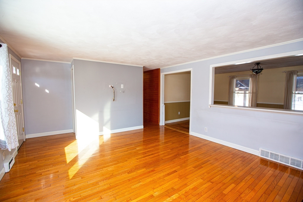 357 Tiffany Street Attleboro, MA 02703 - Photo 18 of 36