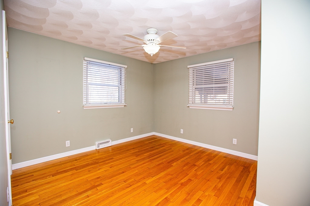 357 Tiffany Street Attleboro, MA 02703 - Photo 24 of 36