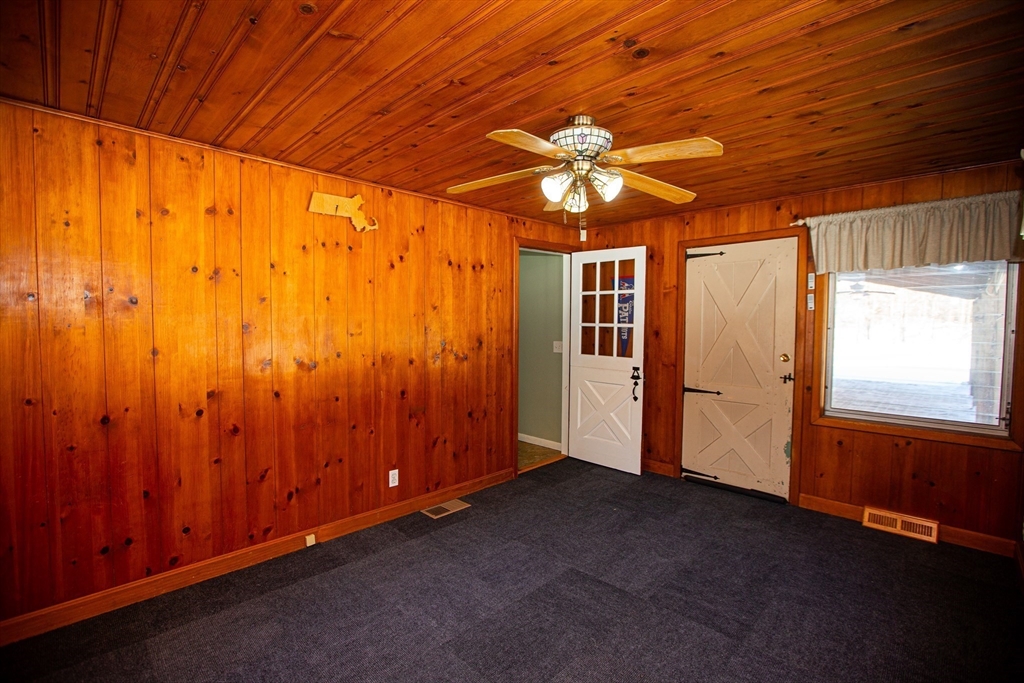 357 Tiffany Street Attleboro, MA 02703 - Photo 31 of 36