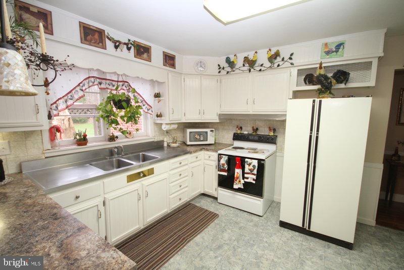 1635 South Cocalico Road Denver, PA 17517 - Photo 4 of 22