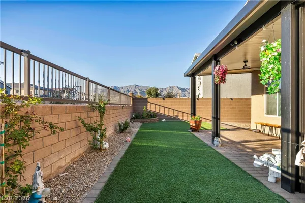 $597,000 | 7543 Marie Brook Lane, North Las Vegas, NV 89084