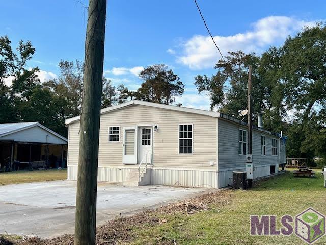119 Benoit Crossing Street Schriever, LA 70395 - Photo 17 of 20 Right side