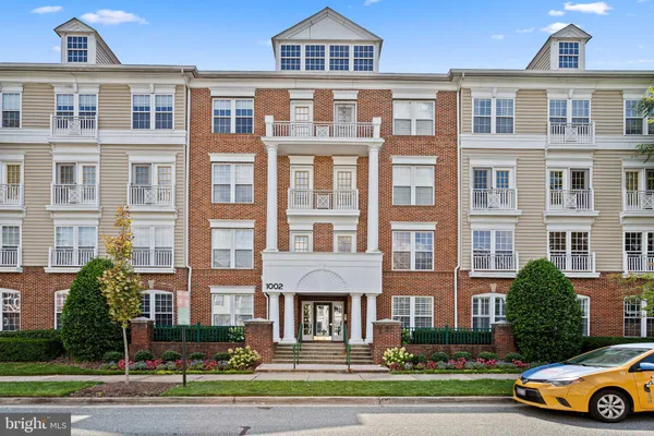 $2,850 | 1002 Elmcroft Boulevard, Unit 203, Rockville, MD 20850