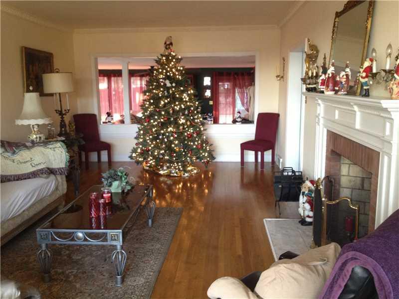 2235 Haymaker Road Monroeville, PA 15146 - Photo 22 of 25 Living Room.