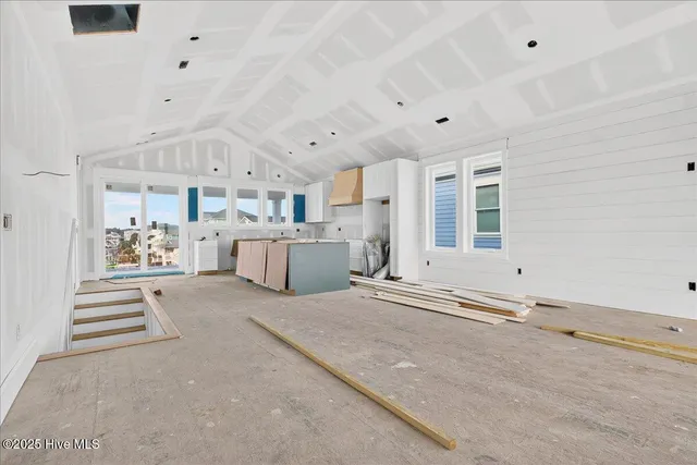 $2,195,000 | 458 Ocean Boulevard West, Holden Beach, NC 28462