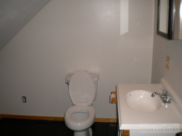 344 Moonbow Road Scottville, NC 28672 - Photo 7 of 20 Gallery Image 7