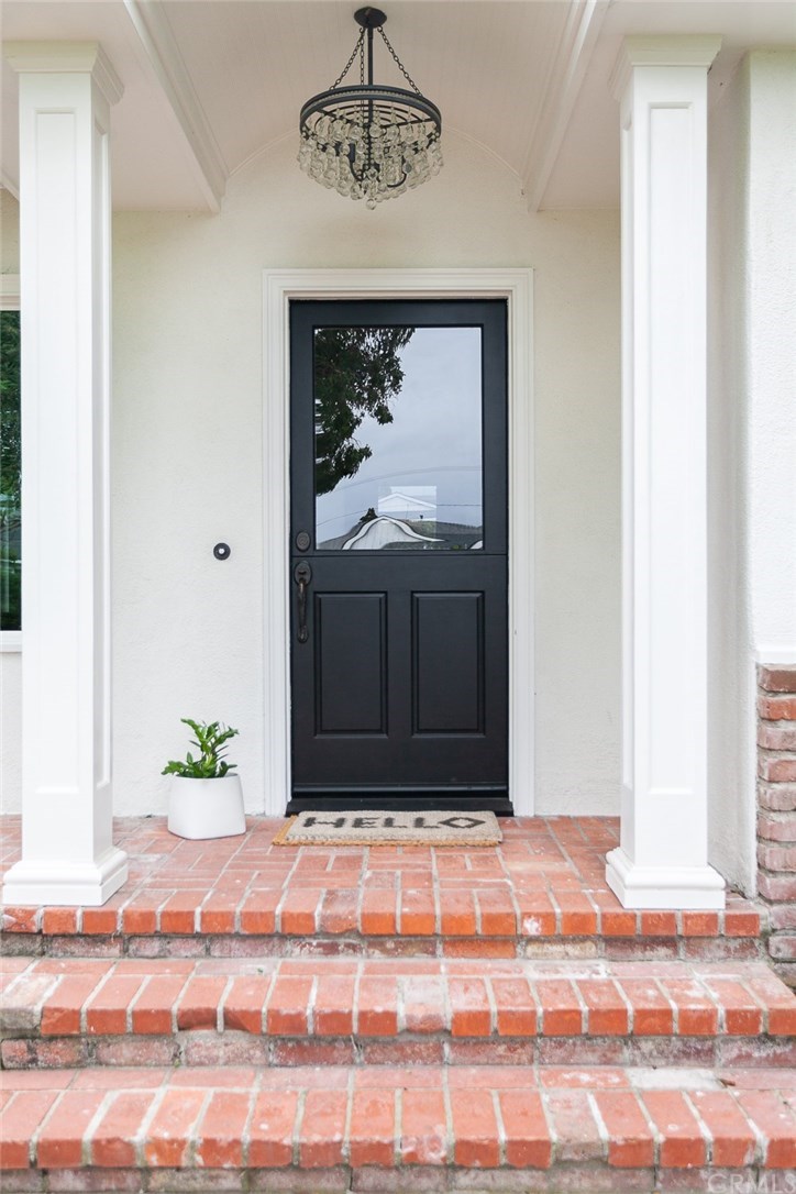 453 Broadway Costa Mesa, CA 92627 - Photo 35 of 39 a view of entryway