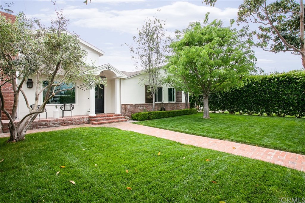 453 Broadway Costa Mesa, CA 92627 - Photo 36 of 39 a view of a house with a yard porch and sitting area