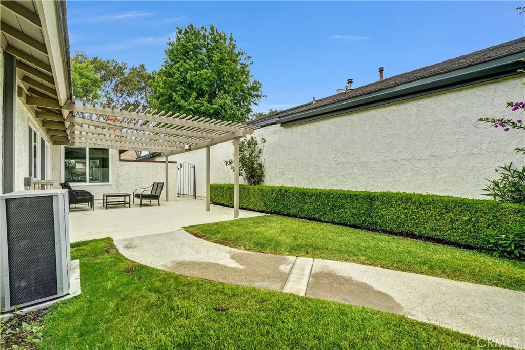 14332 Pinewood Road Tustin, CA 92780 - Photo 42 of 56