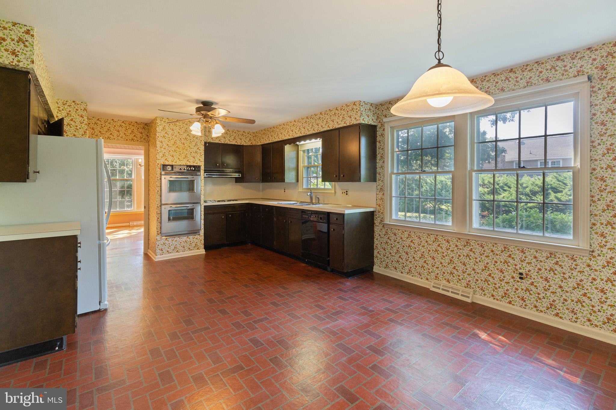 180 Forest Road Moorestown, NJ 08057 - Photo 7 of 30 Gallery Image 7