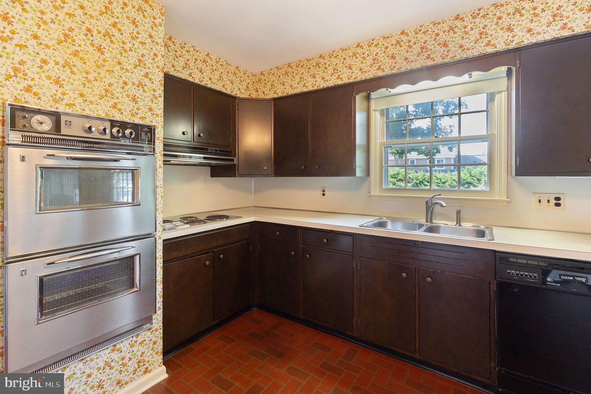 180 Forest Road Moorestown, NJ 08057 - Photo 8 of 30 Gallery Image 8