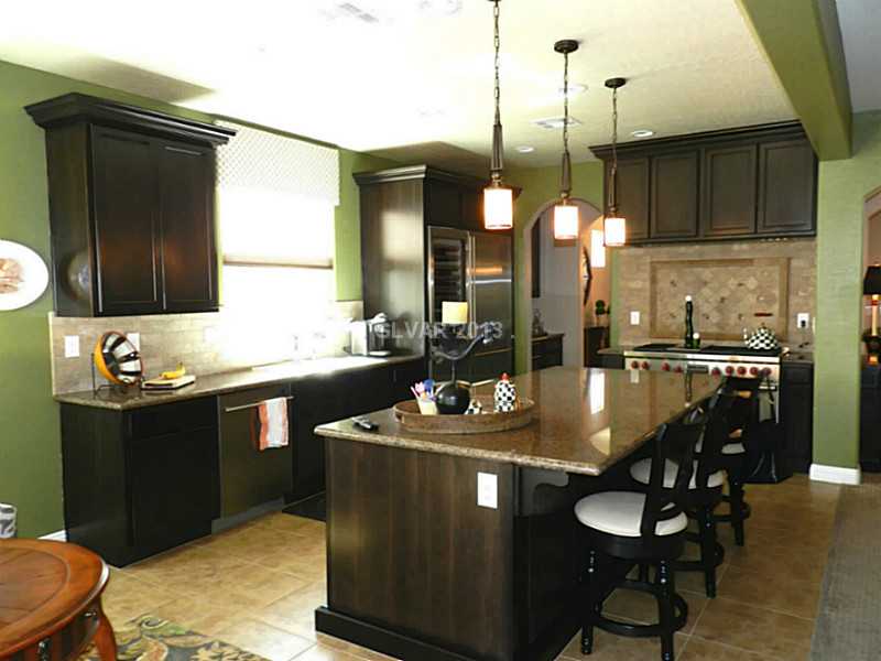 724 Fast Green Way Las Vegas, NV 89148 - Photo 2 of 23 Kitchen.