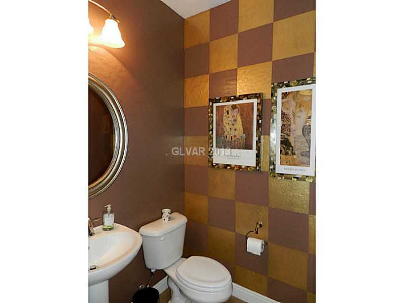 724 Fast Green Way Las Vegas, NV 89148 - Photo 22 of 23 Bathroom.