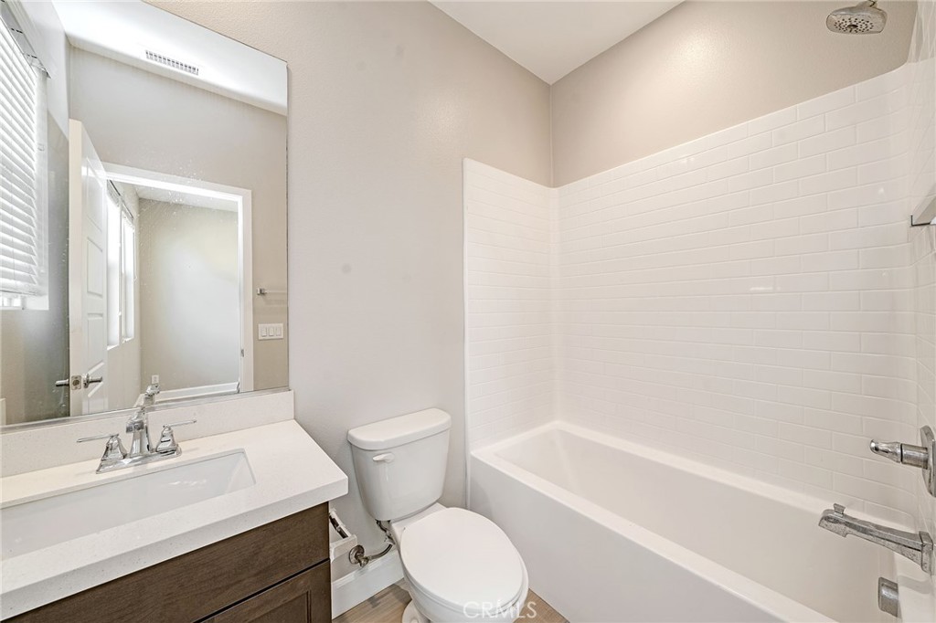 5829 Spring Street Buena Park, CA 90621 - Photo 18 of 34 3rd floor - bathroom