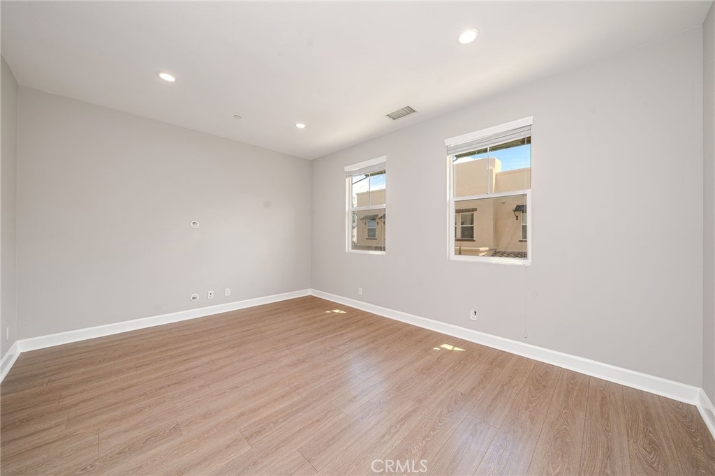 5829 Spring Street Buena Park, CA 90621 - Photo 21 of 34 3rd floor - Master Bedroom