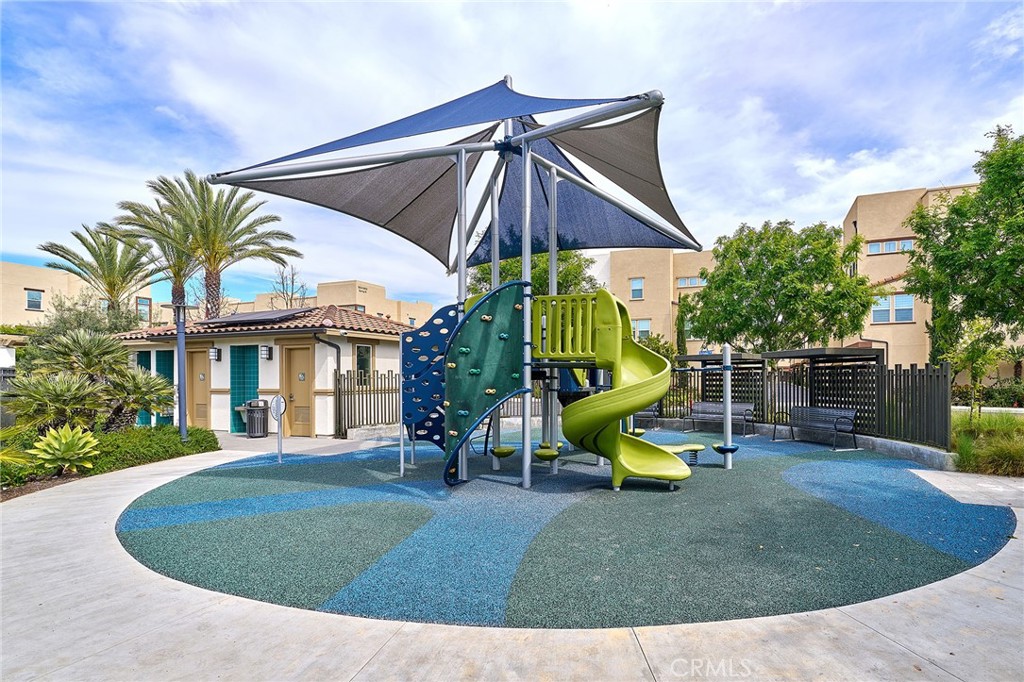 5829 Spring Street Buena Park, CA 90621 - Photo 33 of 34 Play ground
