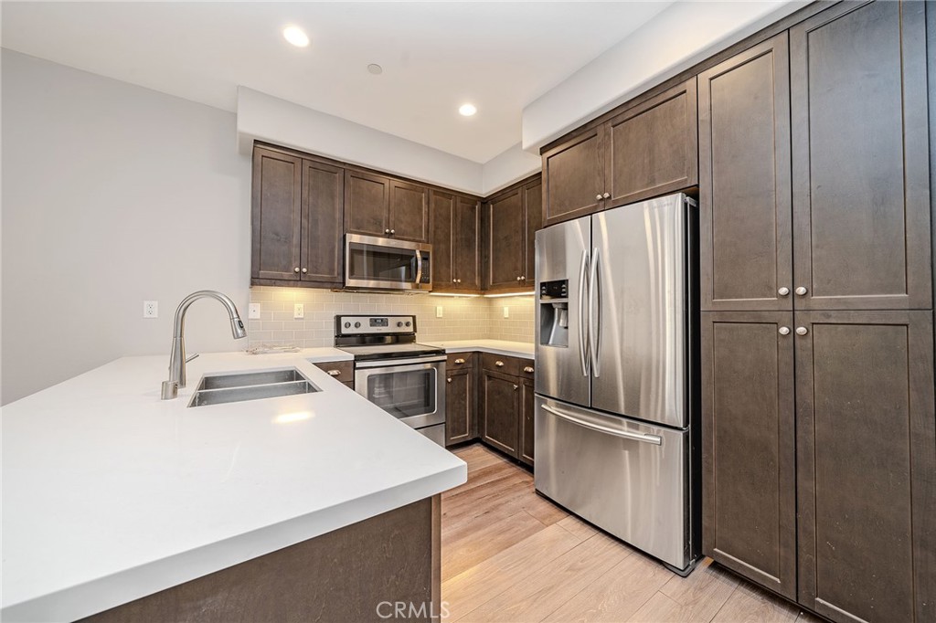 5829 Spring Street Buena Park, CA 90621 - Photo 8 of 34 kitchen