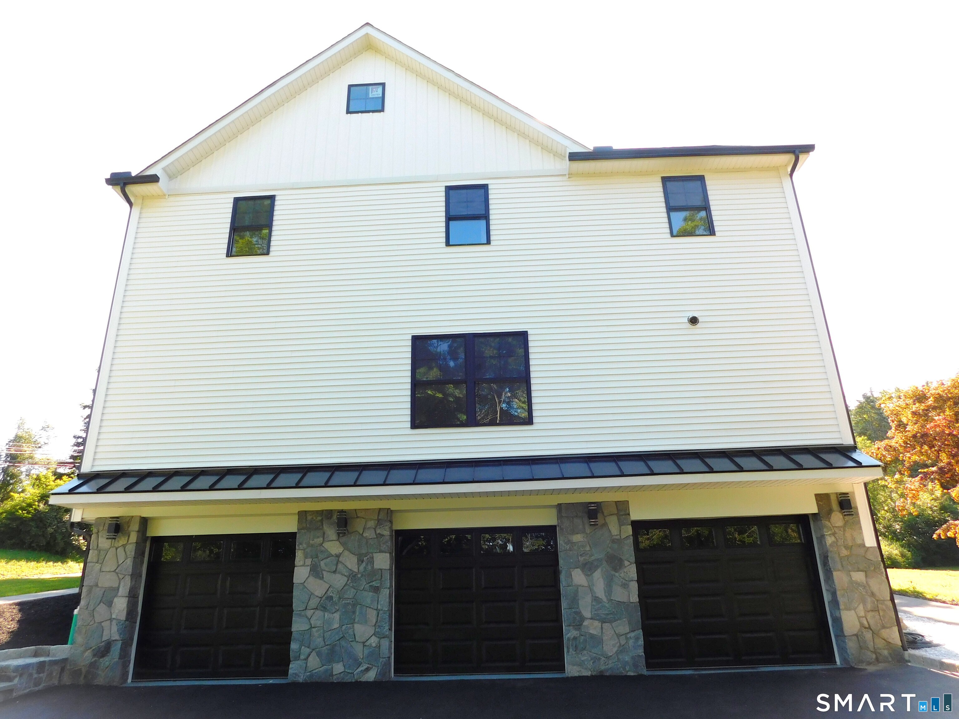 60 Mohegan Road Shelton, CT 06484 - Photo 23 of 24 Gallery Image 23
