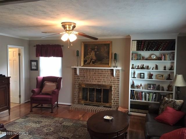 718 Poplar Street Faison, NC 28341 - Photo 4 of 15 Family