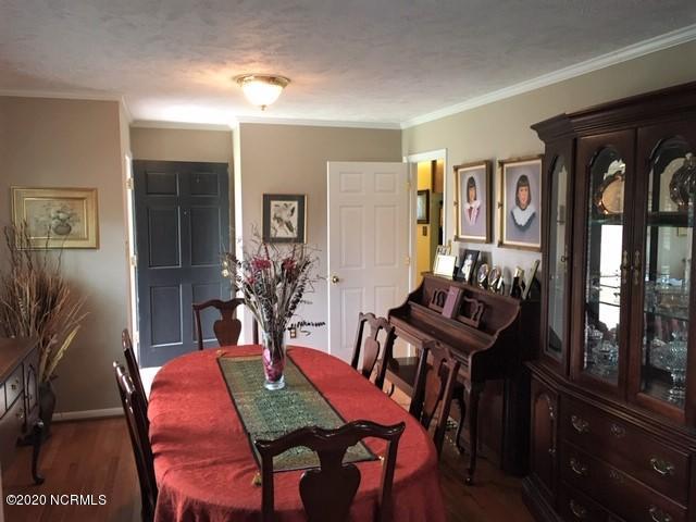 718 Poplar Street Faison, NC 28341 - Photo 6 of 15 Formal Dining