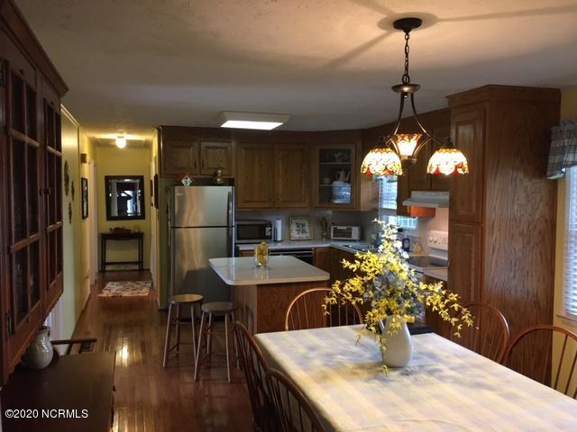 718 Poplar Street Faison, NC 28341 - Photo 7 of 15 Kitchen
