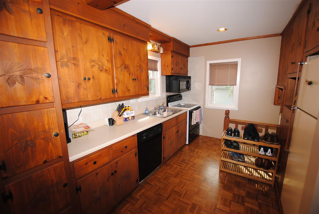 191 Grace Rochester, MI 48307 - Photo 3 of 25 31314525-2.JPG