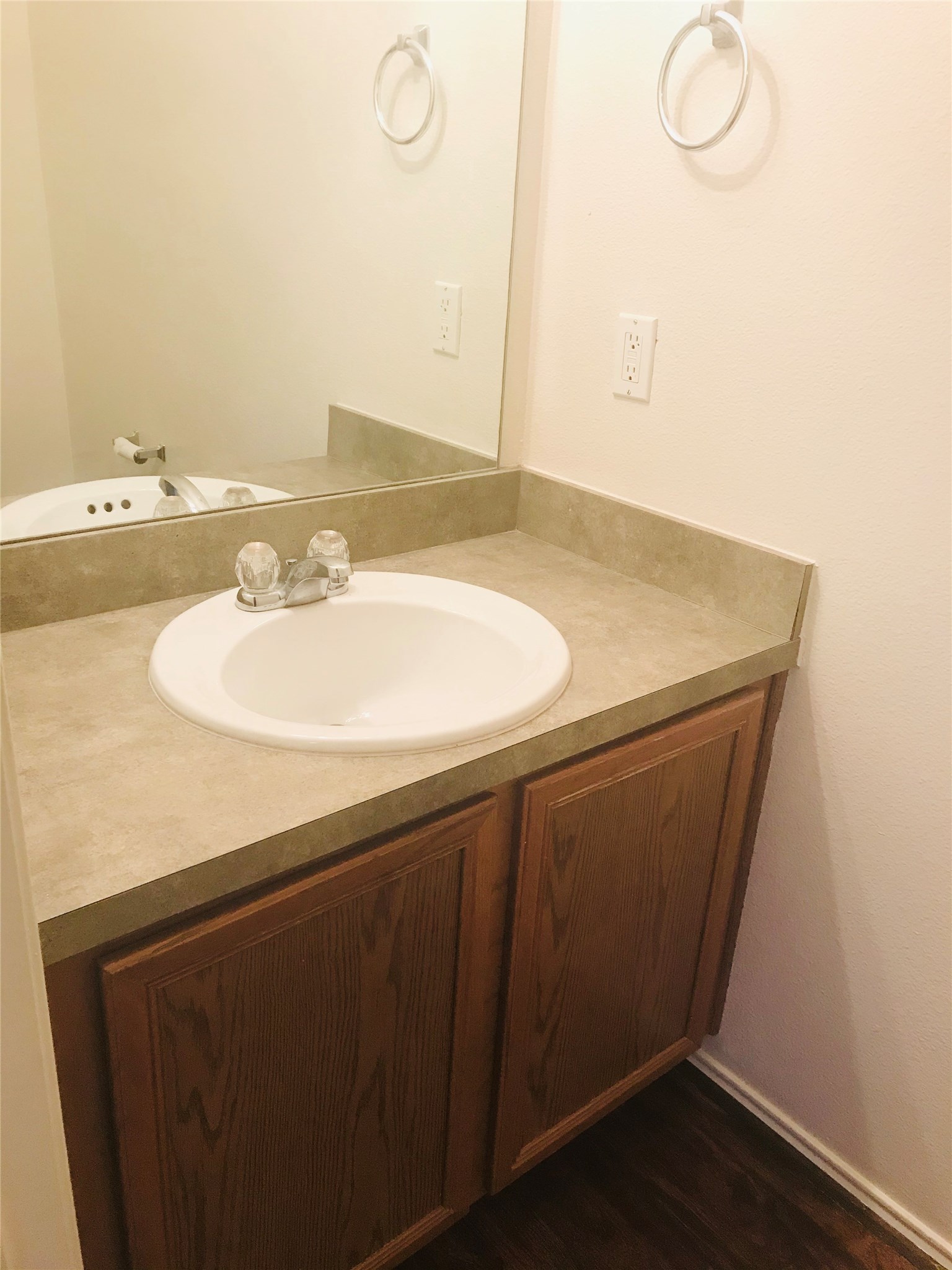 23734 Pebworth Place Spring, TX 77373 - Photo 6 of 27 Half Bathroom on First Floor