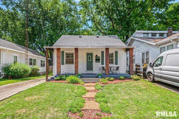 $118,900 | 517 South Feldkamp Avenue, Springfield, IL 62704