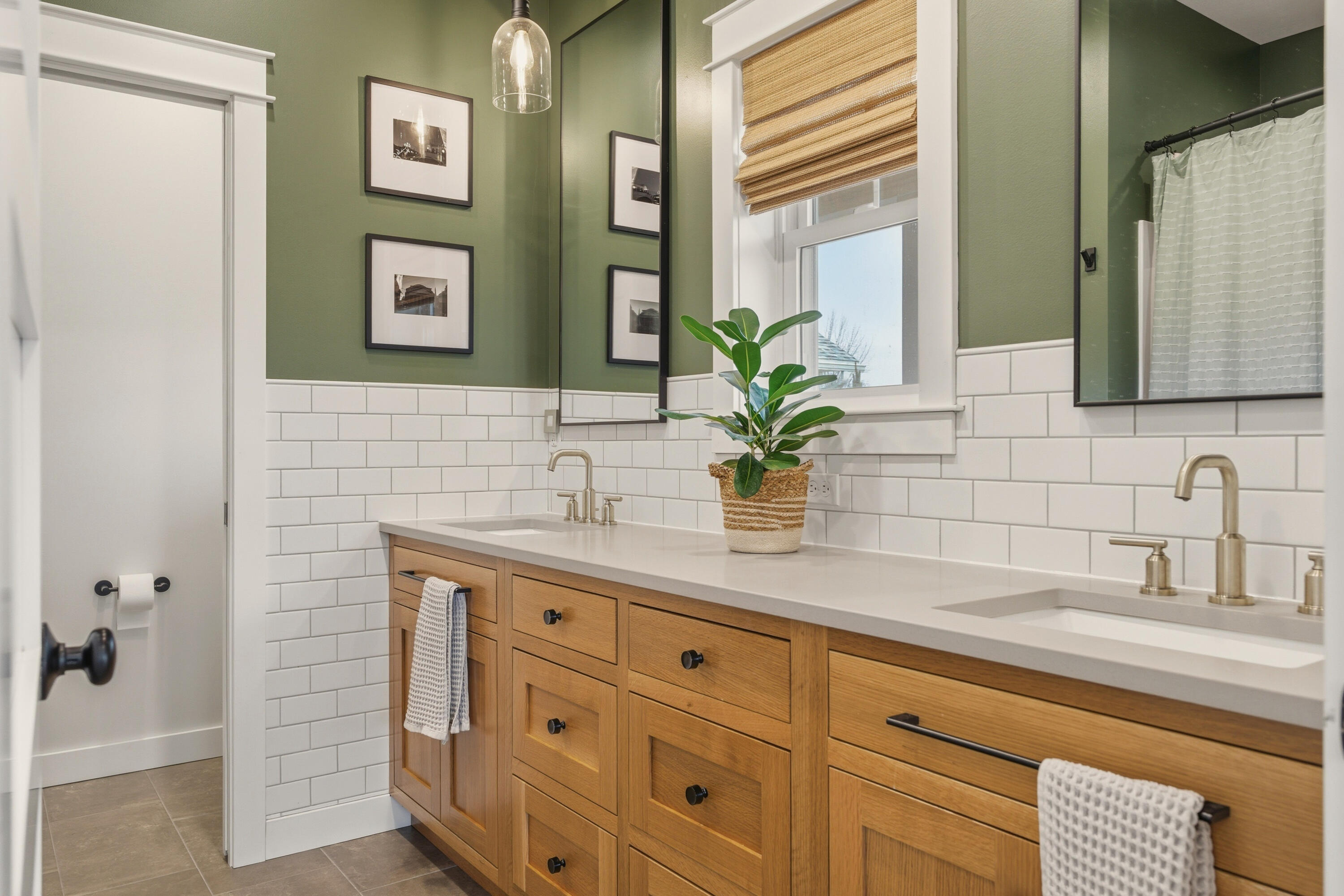 N13463 Schubert Road Trempealeau, WI 54661 - Photo 26 of 61 Master Bath