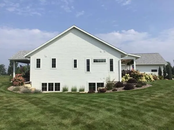 $639,900 | N13463 Schubert Road, Trempealeau, WI 54661