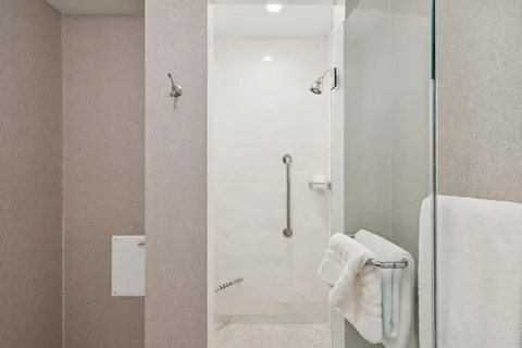 $1,500,000 | 551 North Fort Lauderdale Beach Boulevard, Unit R1902, Fort Lauderdale, FL 33304