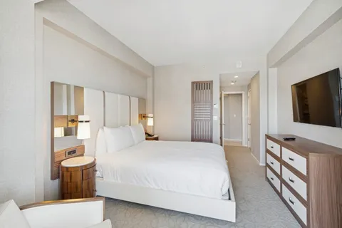 $1,500,000 | 551 North Fort Lauderdale Beach Boulevard, Unit R1902, Fort Lauderdale, FL 33304