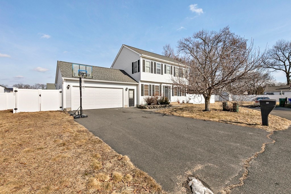 46 Pearson Drive Springfield, MA 01119 - Photo 2 of 31
