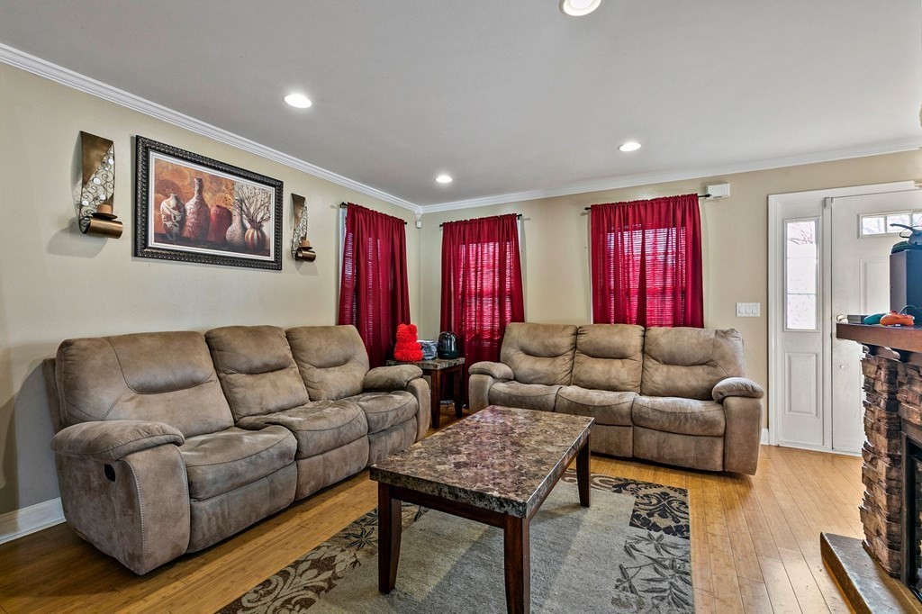 46 Pearson Drive Springfield, MA 01119 - Photo 5 of 31