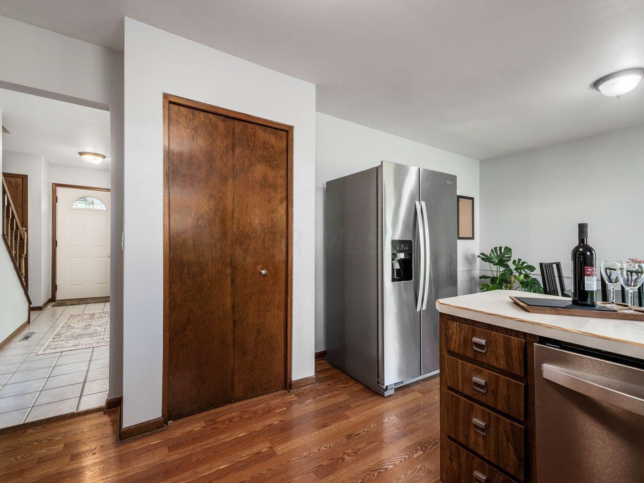 5861 Ravine View Court Columbus, OH 43231 - Photo 17 of 42 Pantry